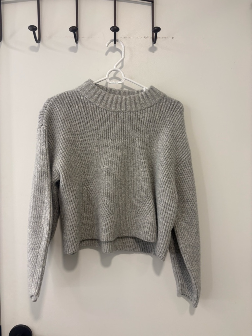 H&M Light Gray Ribbed Mock-Neck Sweater